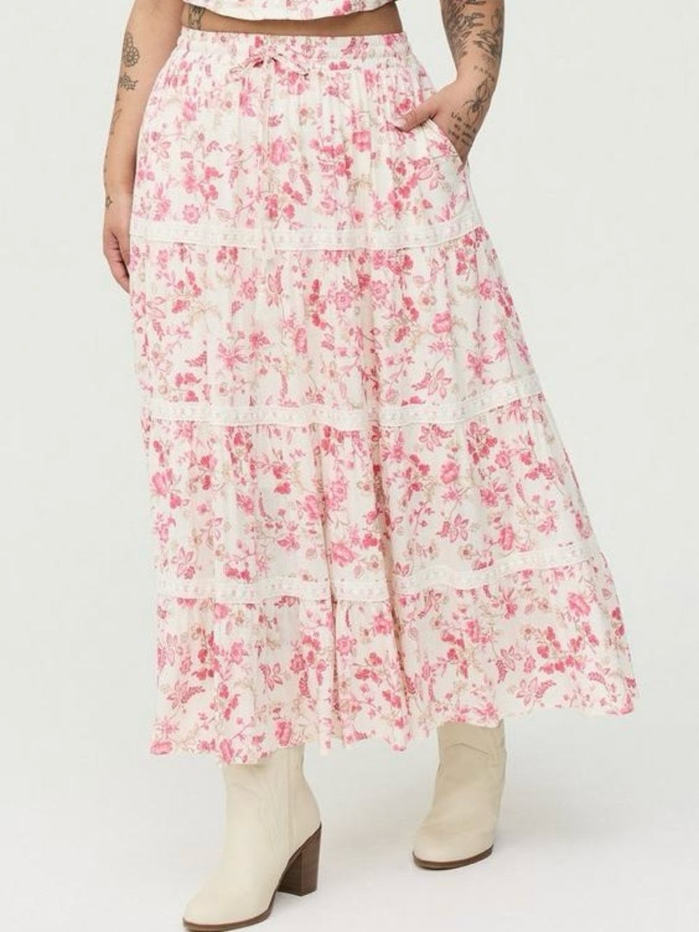 Torrid Tiered Floral Maxi Skirt Pockets Boho Pink Coral Size 3 3X 22/24